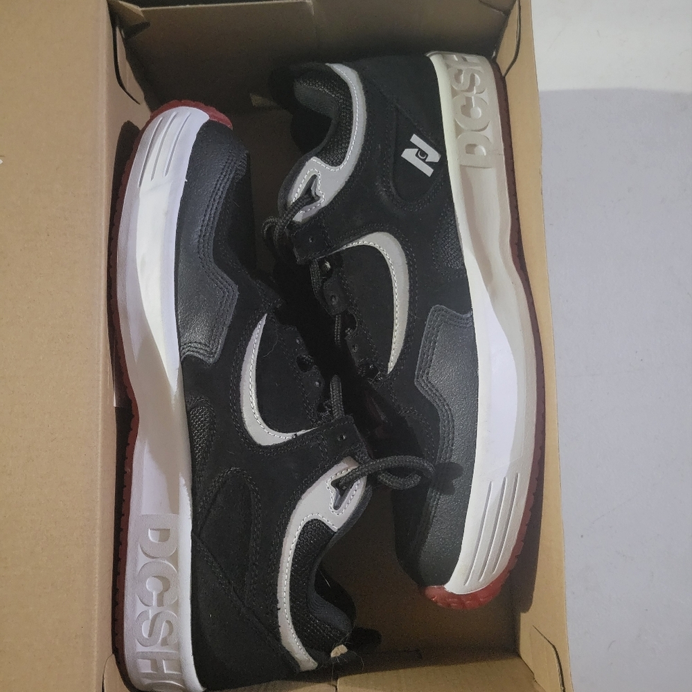 Dc shoes x nocturnal skate shop kalynx size 11.5 slightly used